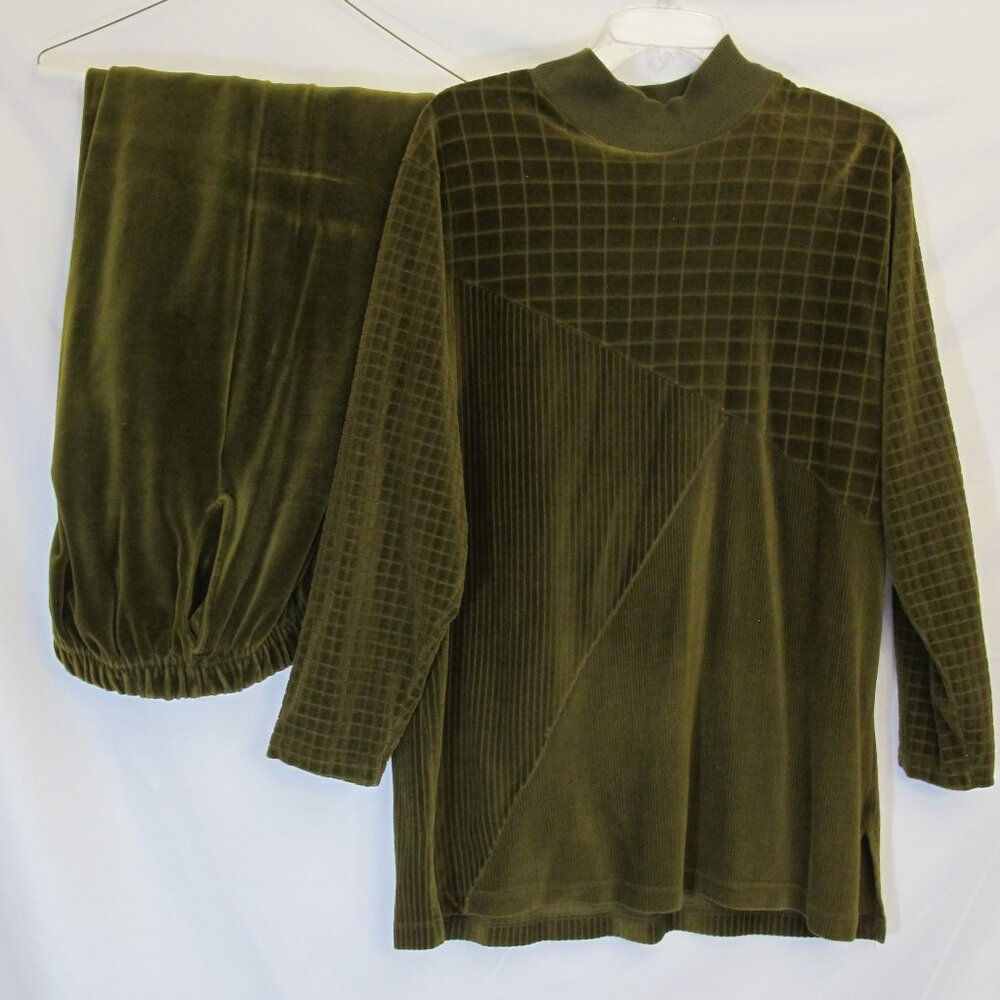 SKYR olive green pant set  L